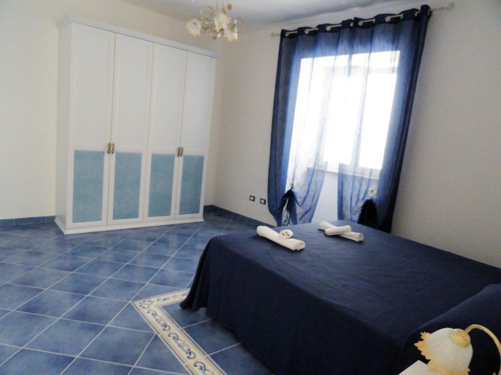Chiaia Apartments بونسا الغرفة الصورة