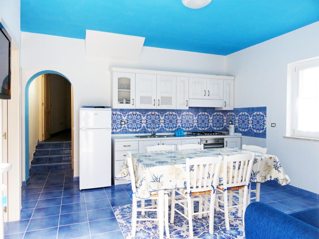 Chiaia Apartments بونسا الغرفة الصورة
