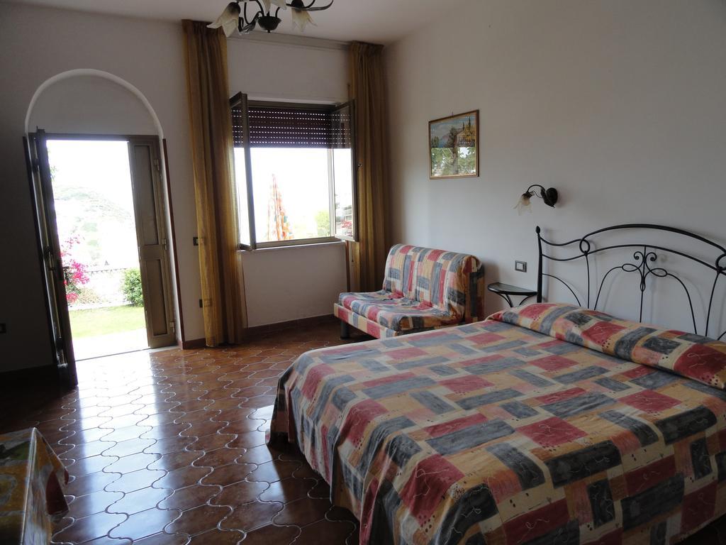 Chiaia Apartments بونسا الغرفة الصورة