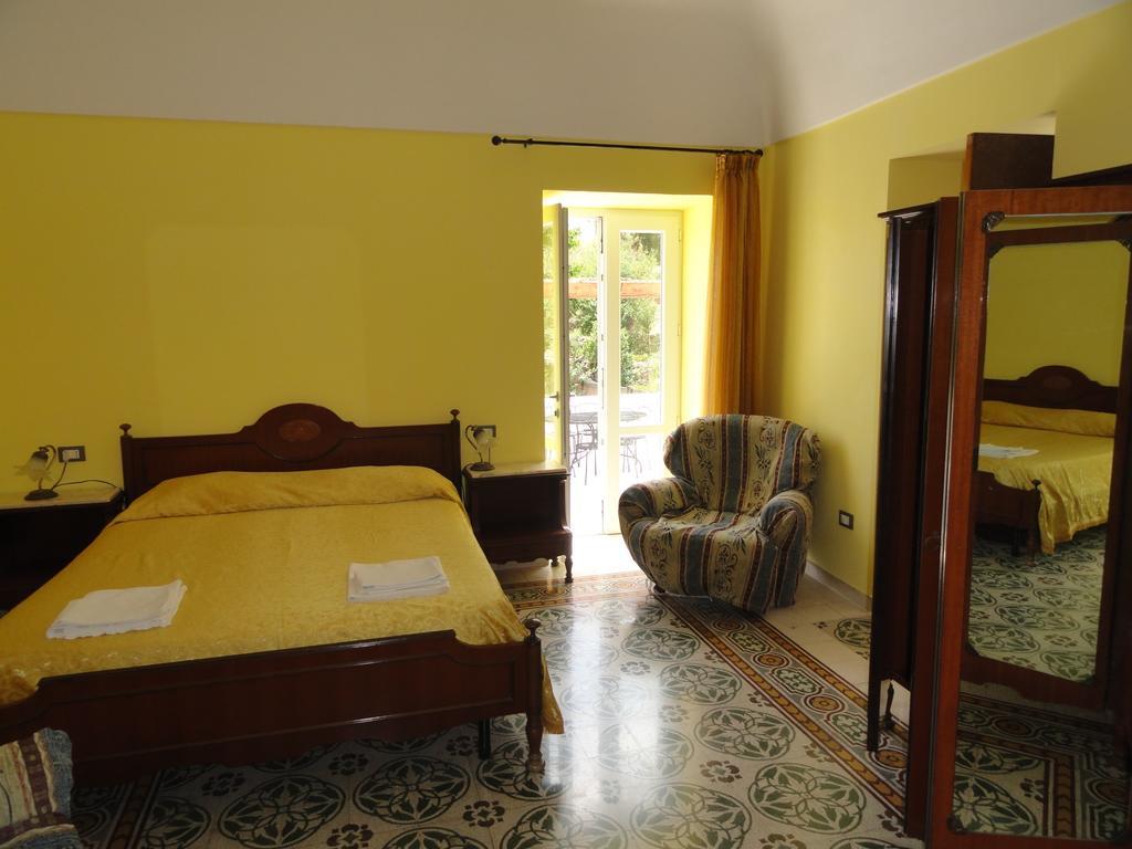 Chiaia Apartments بونسا الغرفة الصورة